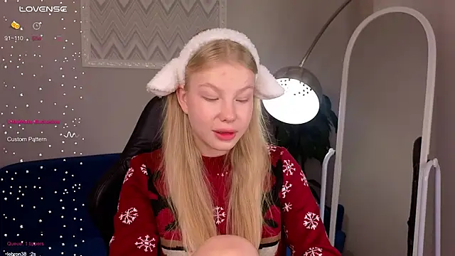 Snapshot of Sarra_Cooper chatting on 7, 1, 2025 Sarra Cooper online show from 7, 1, 2025