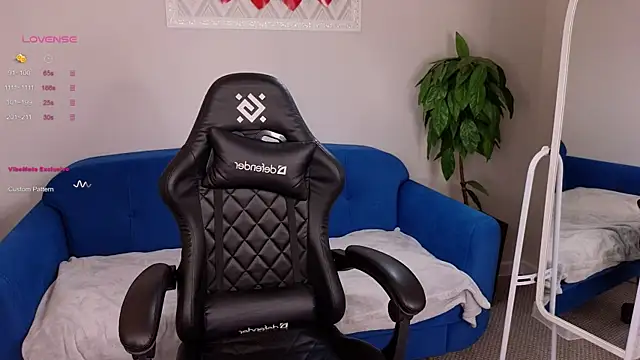 Snapshot of Sarra_Cooper chatting on 20, 2, 2025 Sarra Cooper online show from 20, 2, 2025