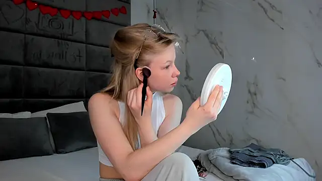 Snapshot of Sarra_Cooper chatting on 20, 3, 2025 Sarra Cooper online show from 20, 3, 2025