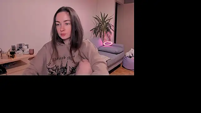 cClandesTina online show from 15, 12, 2024