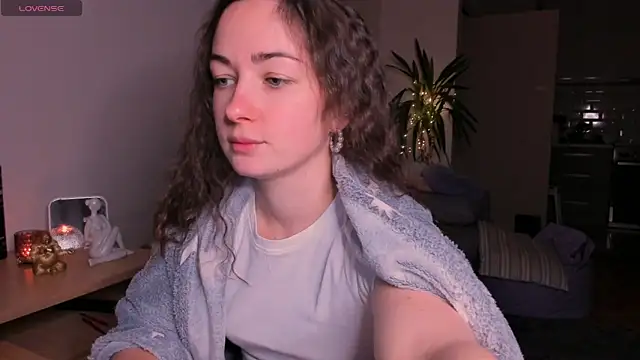 cClandesTina online show from 4, 1, 2025