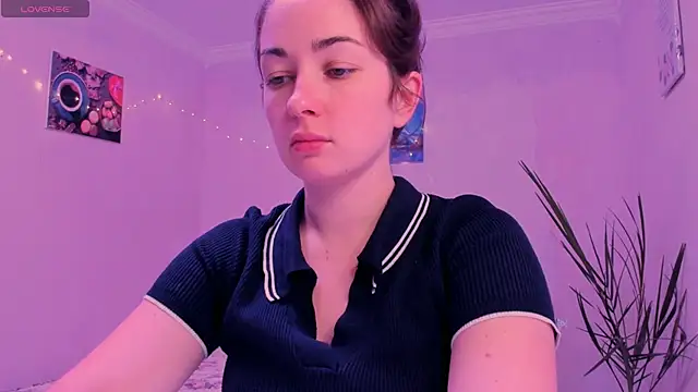 cClandesTina online show from 3, 10, 2025