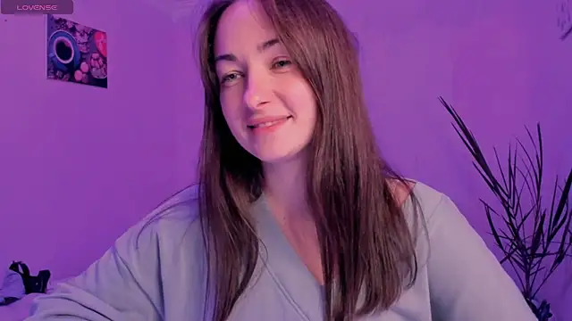 cClandesTina online show from 9, 10, 2025