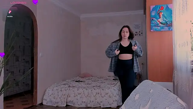 cClandesTina online show from 4, 12, 2025