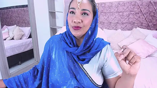  Lakshmi hotx online show from 5, 2, 2025