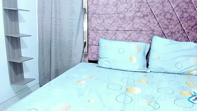  Lakshmi hotx online show from 5, 3, 2025