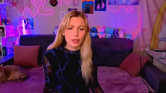 Snapshot of Maria_Hunt chatting on 18, 9, 2025 Maria Hunt online show from 18, 9, 2025