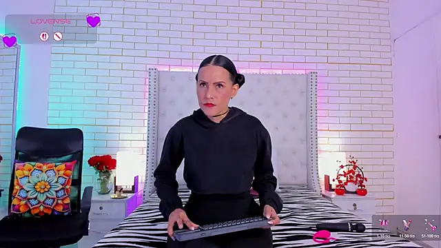 Coco Balenciaga  online show from 10, 5, 2026