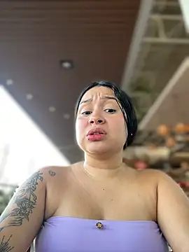 Pretty Isadora online show from 16, 12, 2024