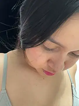 Pretty Isadora online show from 19, 1, 2025