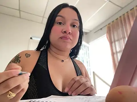 Pretty Isadora online show from 16, 3, 2025