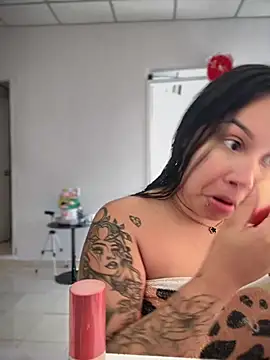 Pretty Isadora online show from 21, 3, 2025