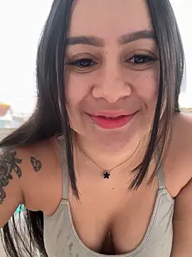 Pretty Isadora online show from 28, 9, 2025