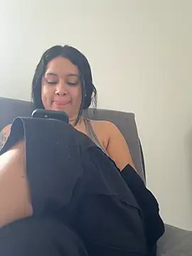 Snapshot of Pretty_Isadora chatting on 1, 3, 2026 Pretty Isadora online show from 1, 3, 2026