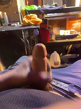 Snapshot of joeycbigcock chatting on 14, 10, 2025 joeycbigcock online show from 14, 10, 2025