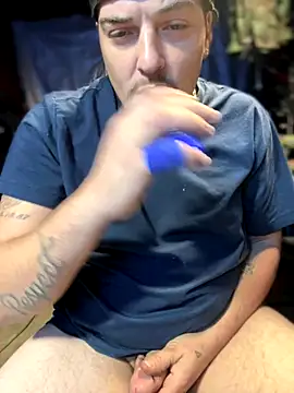 Snapshot of joeycbigcock chatting on 11, 11, 2025 joeycbigcock online show from 11, 11, 2025