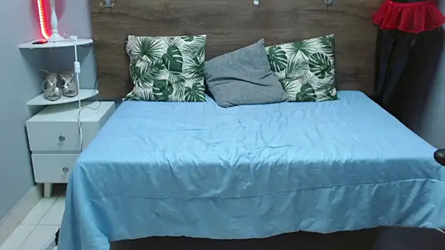 Hunter Ignis online show from 9, 3, 2025