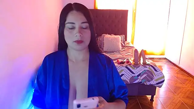 Snapshot of Kerly_Lopez chatting on 28, 7, 2026 Kerly Lopez online show from 28, 7, 2026