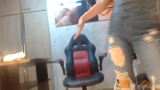 Snapshot of Samantabrown_ chatting on 8, 4, 2026 Samantabrown online show from 8, 4, 2026