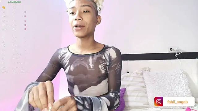 Snapshot of alejo_cute chatting on 12, 12, 2024 alejo cute online show from 12, 12, 2024