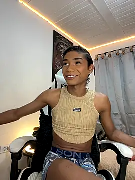 Snapshot of alejo_cute chatting on 26, 9, 2025 alejo cute online show from 26, 9, 2025