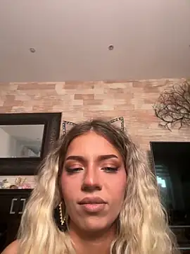 Snapshot of maddisonblush chatting on 20, 9, 2025 maddisonblush online show from 20, 9, 2025