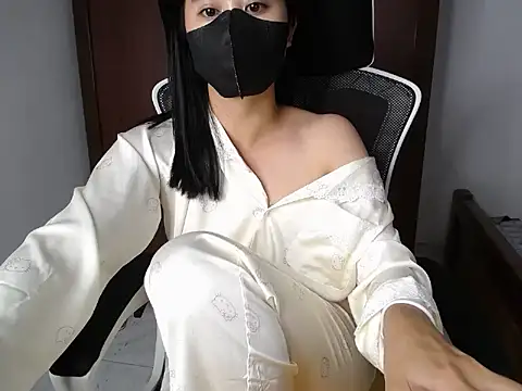 Lunobaby 204 online show from 24, 10, 2025