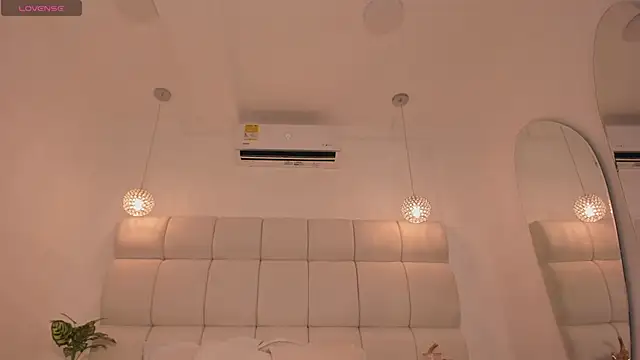 Snapshot of IsabellaGrey19 chatting on 14, 3, 2025 IsabellaGrey19 online show from 14, 3, 2025