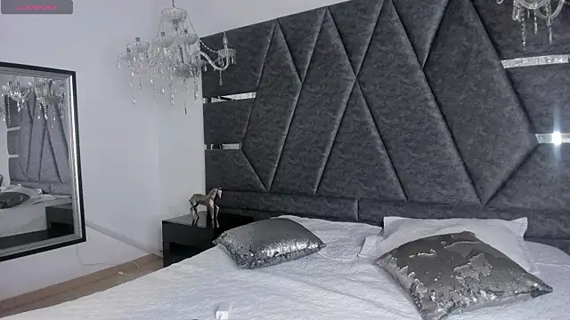 Snapshot of IsabellaGrey19 chatting on 2, 11, 2025 IsabellaGrey19 online show from 2, 11, 2025