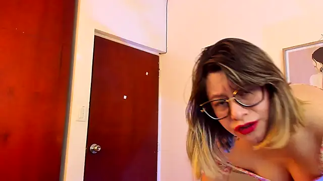 Snapshot of Chanelll_Taylorr_ chatting on 27, 9, 2025 Chanelll Taylorr  online show from 27, 9, 2025