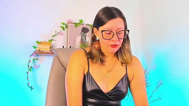 Chanelll Taylorr  online show from 23, 3, 2026