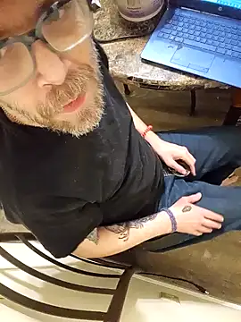 Snapshot of Geaux_Again chatting on 21, 2, 2025 Geaux Again online show from 21, 2, 2025