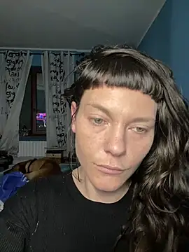 Snapshot of OniricFemme chatting on 1, 2, 2026 OniricFemme online show from 1, 2, 2026