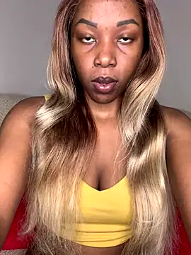 Snapshot of ebony_spicy69 chatting on 20, 9, 2025 ebony spicy69 online show from 20, 9, 2025