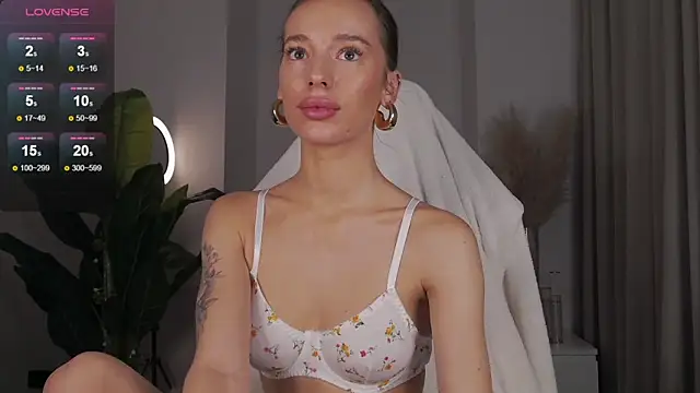 Snapshot of 1Mercedes chatting on 6, 12, 2024 1Mercedes online show from 6, 12, 2024