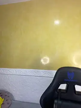 Snapshot of Lau_Beauty chatting on 4, 2, 2025 Lau Beauty online show from 4, 2, 2025