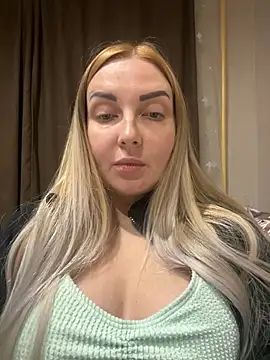 Snapshot of Aleksandrakis chatting on 20, 12, 2024 Aleksandrakis online show from 20, 12, 2024