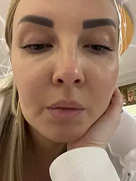 Snapshot of Aleksandrakis chatting on 6, 2, 2025 Aleksandrakis online show from 6, 2, 2025