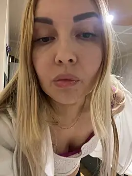 Snapshot of Aleksandrakis chatting on 8, 2, 2025 Aleksandrakis online show from 8, 2, 2025