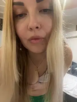 Snapshot of Aleksandrakis chatting on 9, 2, 2025 Aleksandrakis online show from 9, 2, 2025