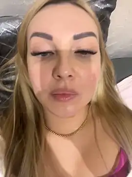 Snapshot of Aleksandrakis chatting on 28, 2, 2025 Aleksandrakis online show from 28, 2, 2025