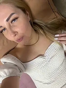 Snapshot of Aleksandrakis chatting on 2, 3, 2025 Aleksandrakis online show from 2, 3, 2025