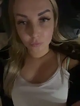 Snapshot of Aleksandrakis chatting on 7, 3, 2025 Aleksandrakis online show from 7, 3, 2025