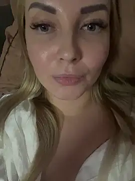 Snapshot of Aleksandrakis chatting on 10, 3, 2025 Aleksandrakis online show from 10, 3, 2025