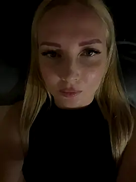 Snapshot of Aleksandrakis chatting on 10, 9, 2025 Aleksandrakis online show from 10, 9, 2025