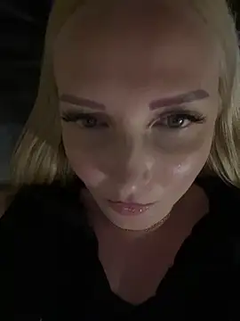 Snapshot of Aleksandrakis chatting on 12, 9, 2025 Aleksandrakis online show from 12, 9, 2025