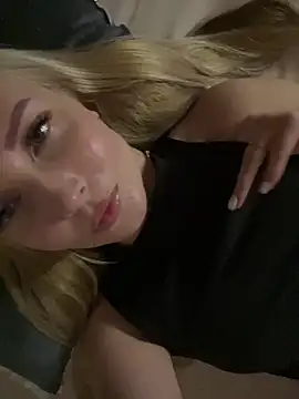 Snapshot of Aleksandrakis chatting on 13, 9, 2025 Aleksandrakis online show from 13, 9, 2025