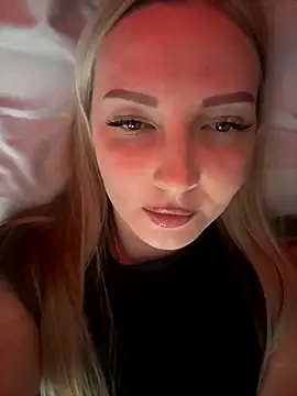 Snapshot of Aleksandrakis chatting on 1, 10, 2025 Aleksandrakis online show from 1, 10, 2025