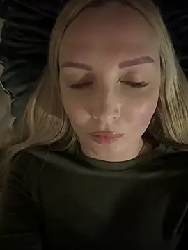 Snapshot of Aleksandrakis chatting on 7, 10, 2025 Aleksandrakis online show from 7, 10, 2025