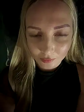 Snapshot of Aleksandrakis chatting on 9, 10, 2025 Aleksandrakis online show from 9, 10, 2025